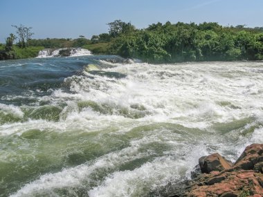 Victoria Nil Nehri rapids üzerinde görüntüleyin. Jinja, Uganda.