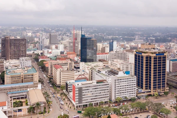 Pohled shora na centrální obchodní čtvrti v Nairobi. Keňa. — Stock fotografie