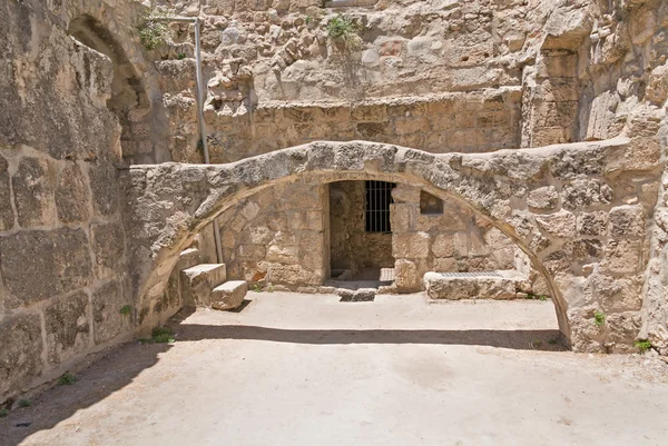 Bejárat a régi város Jeruzsálem medence Bethesda romokban felépítése előtt az Arch — Stock Fotó