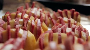 Sosisli patates. Ev yemekleri