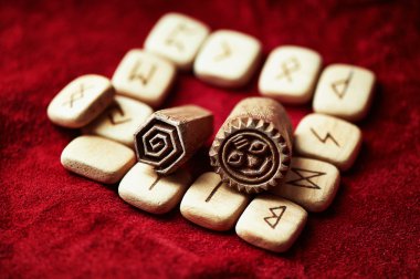 Rune kaba süet nane bir arka plan üzerinde