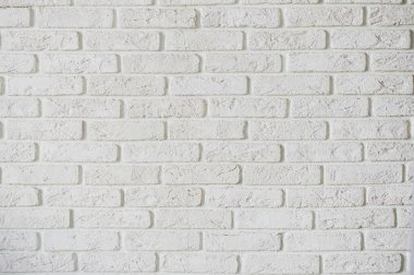 Soyut yıpranmış doku lekeli eski sıva açık gri ve beyaz tuğla duvar arka planda kırsal Oda, taş teknoloji renk yatay mimari duvar kağıdı eski paslı blok boya