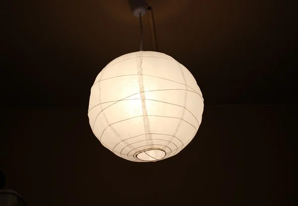 Decoratieve lamp, warm licht — Stockfoto