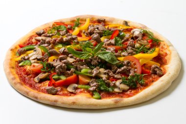 pişirme pizza kesim masası üzerinde