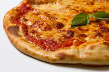 pişirme pizza kesim masası üzerinde