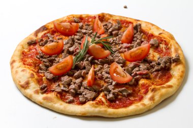 pişirme pizza kesim masası üzerinde