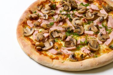 pişirme pizza kesim masası üzerinde