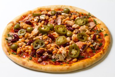 pişirme pizza kesim masası üzerinde