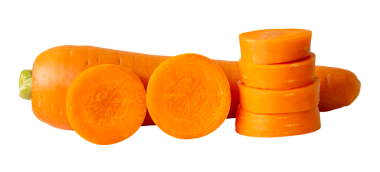 Dilimlenmiş turuncu havuç kökü png dosya biçiminde kırpma yolu ile izole edilir.