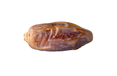 Olgun bir kurutulmuş hurma meyvesi png dosya biçiminde kırpma yolu ile izole edilir. Müslümanlar için Ramazan ayında iftar yemeği kavramı