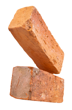 Yığındaki iki çatlamış eski kırmızı veya turuncu tuğlanın yan görünümü png dosya biçiminde kırpma yolu ile izole edilmiştir.