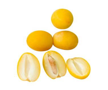 Png dosya biçiminde kırpma yolu ile taze olgun, sarı hurma meyvelerinin üst görünümü ve kümedeki yarımlar izole edilmiştir. Müslümanlar için Ramazan ayında iftar yemeği kavramı