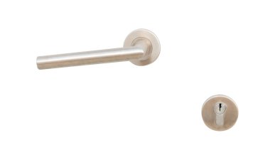 Ayrı bir anahtar deliği olan bir gümüş kapı tutacağı veya tutacağı kırpma yolu ile beyaz arkaplanda izole edilir.