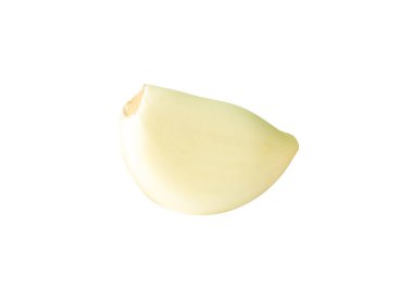 Soyulmamış bir sarımsak karanfilinin yan görünümü kırpma yolu ile beyaz arkaplanda izole edilir.