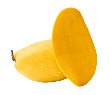 Yarım ve su damlacıkları ile tek olgun sarı mango meyveleri png dosya biçiminde kırpma yolu ile izole edilir.