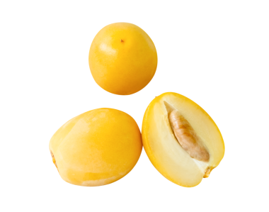 Yarım küme halinde taze, olgun, sarı hurma meyveleri png dosya biçiminde kırpma yolu ile izole edilir. Müslümanlar için Ramazan ayında iftar yemeği kavramı