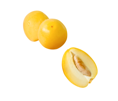 Yarım küme halinde taze, olgun, sarı hurma meyveleri png dosya biçiminde kırpma yolu ile izole edilir. Müslümanlar için Ramazan ayında iftar yemeği kavramı