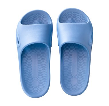 Bir çift mavi erkek terliğinin üst görünümü veya sandalet beyaz arka planda kırpma yolu ile izole edilir.