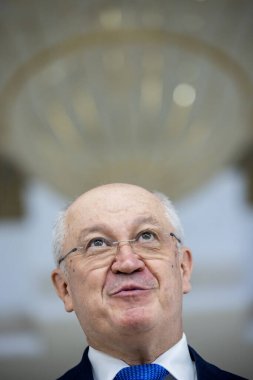 Chisinau, Moldova - 01 Kasım 2025: Moldova 'nın yeni başbakanı Alexandru Munteanu, Moldova' daki Cumhurbaşkanlığı Sarayı 'nda düzenlenen yemin töreninden sonra basın mensuplarına konuştu.