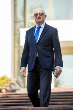 Chisinau, Moldova - 01 Kasım 2025: Yeni Moldova Başbakanı Alexandru Munteanu yemin töreninden sonra Cumhurbaşkanlığı Sarayı 'ndan ayrıldı.