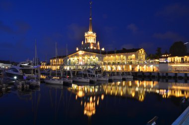 Deniz bağlantı noktası, Sochi Eylül gecesi.