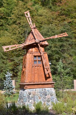 Binanın görünümünü Rus Kuzey sembolize ediyor.