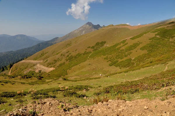 Vista de la cresta Achishkho — Foto de Stock