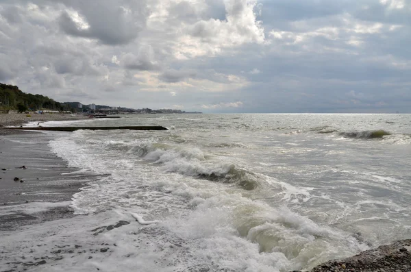 सोची, रूस में समुद्र तट का दृश्य — स्टॉक फ़ोटो, इमेज
