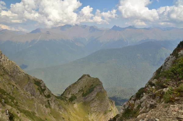 Ridge Achishkho görünümünü