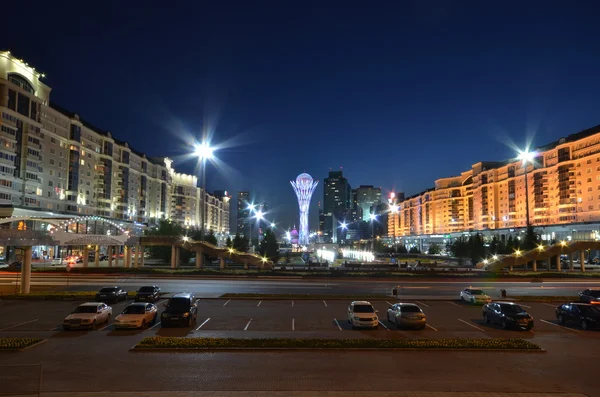 Wieża: Bayterek w Astanie. Symbol Kazachstan — Zdjęcie stockowe