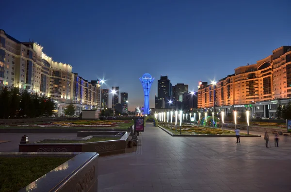 Wieża: Bayterek w Astanie. Symbol Kazachstan — Zdjęcie stockowe