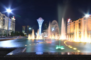 astana bayterek kulede. Kazakistan sembolü