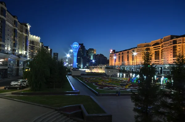 Bayterek Tower in Astana. symbol of Kazakhstan — Stock Photo, Image