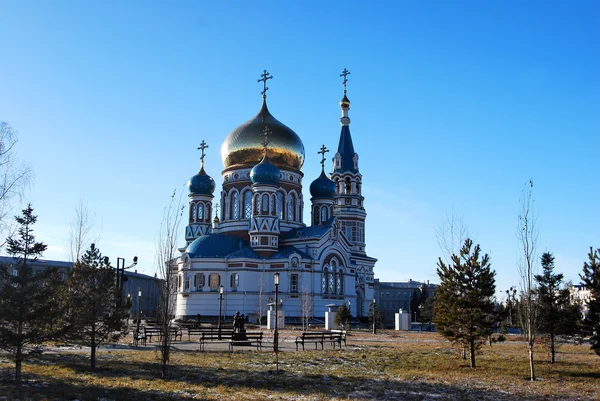 Uspenskij katedralen. Omsk. Ryssland — Stockfoto