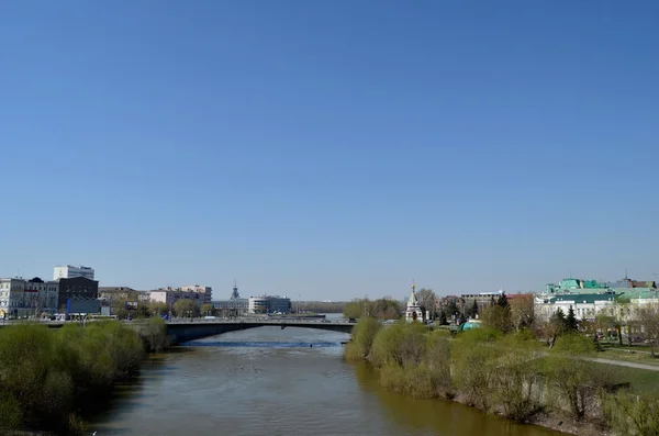 初春的奥姆河, 俄罗斯西伯利亚鄂木斯克市 — 图库照片