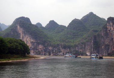 Nehir aşağı yolculuk