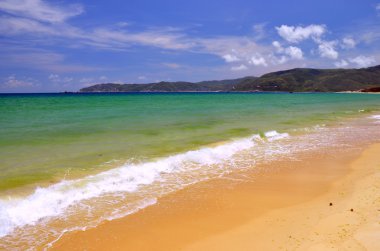 Güney Çin Deniz Sahili, Hainan; Sanya, Yalong Körfezi, Mayıs 2011