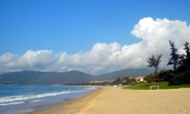 Yürüyüş deniz kıyısında, Hainan Adası Çin, Mayıs 2011