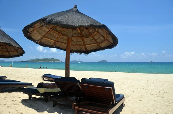 Şemsiye, Güney Çin Denizi Beach, Hainan; Sanya Yalong Bay, Mayıs 2011
