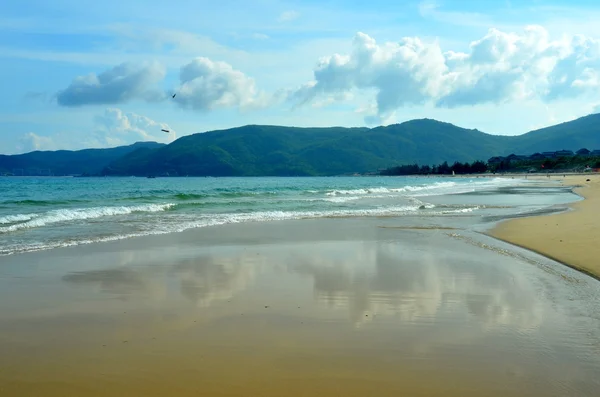 South China Sea Coast, Bay Yalong, Hainan Island Cina, maggio 2011 — Foto Stock