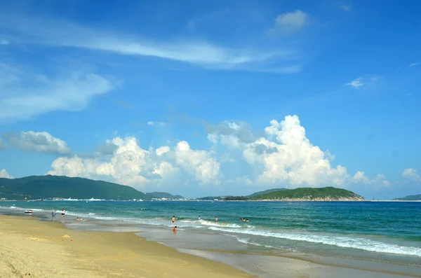 South China Sea Beach, Hainan; Sanya, Yalong Bay, május 2011 — Stock Fotó