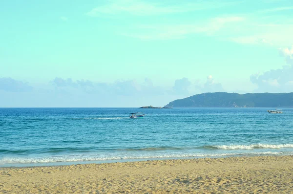 海南南中国海海滩；亚龙湾三亚，2011年5月 — 图库照片