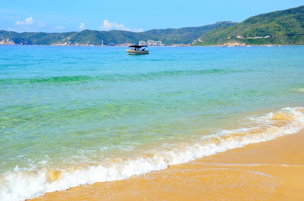 Csónakázás, Kína, Yalong bay, Hainan, Sania május 2011 — Stock Fotó