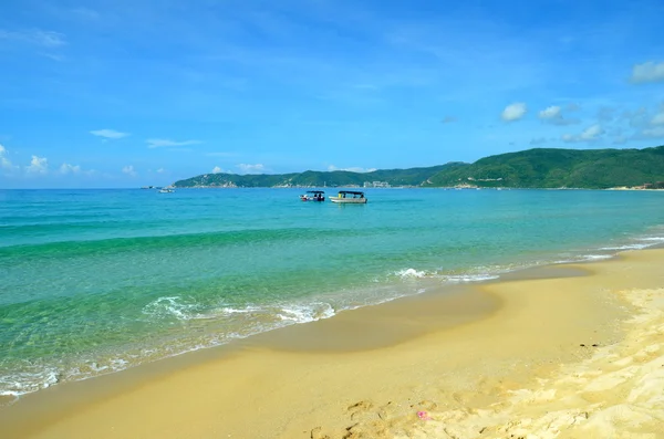 Barco, Ilha Hainan China, Hainan; Sanya, Yalong Bay, maio 201 — Fotografia de Stock