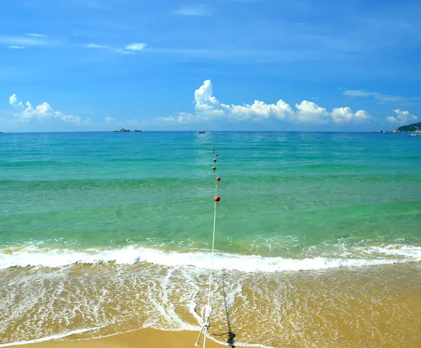 Plaża, Wyspa Hainan Chiny, Hainan; Sanya Yalong Bay, maj 2011 — Zdjęcie stockowe