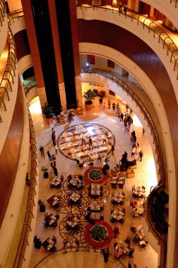 Otel Asansör görünümünü. Abu Dhabi, Birleşik Arap Emirlikleri
