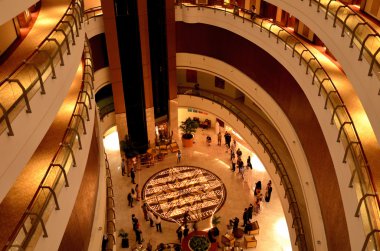 Otel Asansör görünümünü. Abu Dhabi, Birleşik Arap Emirlikleri