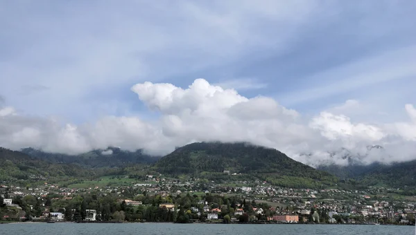 Blick auf die Stadt am Genfer See, Schweiz. — Stockfoto