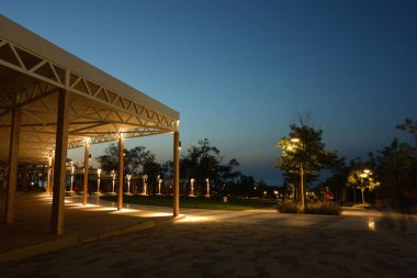 Sivastopol kentindeki Park Uchkuevka turistler ve yerel sakinler için dinlenme yeridir..