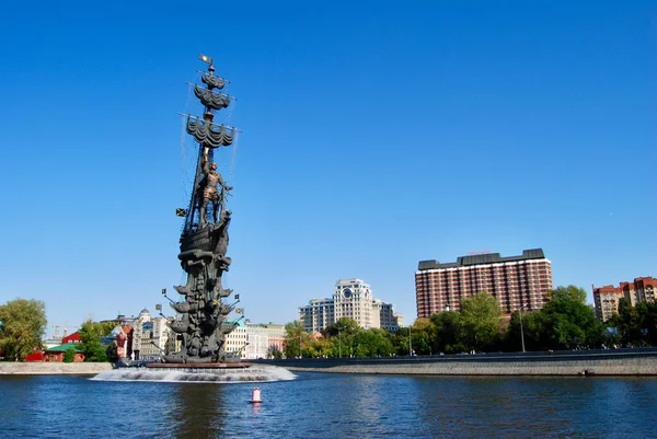 Moscow Russia Wrzesień 2009 Widok Pomnik Piotra Wielkiego Rzeki Moskwa — Zdjęcie stockowe
